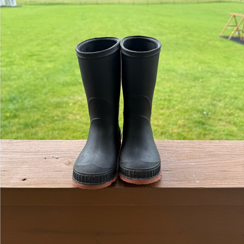 Black Rubber Boots